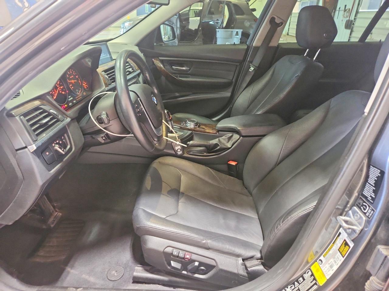 2015 BMW Seria 3 328i - zdjęcie 7