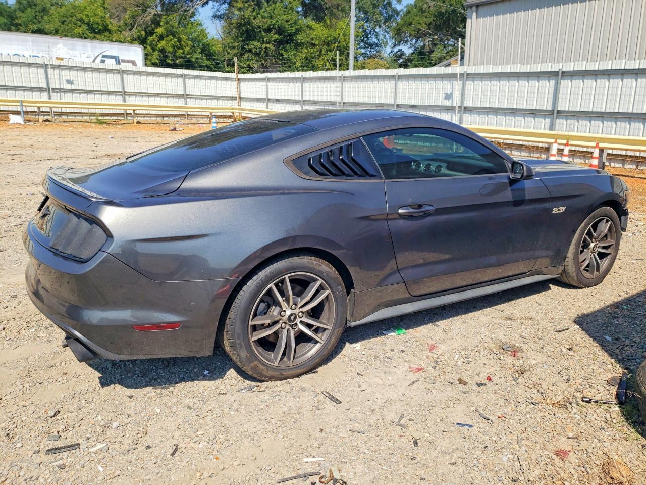 2017 Ford Mustang Base - zdjęcie 3