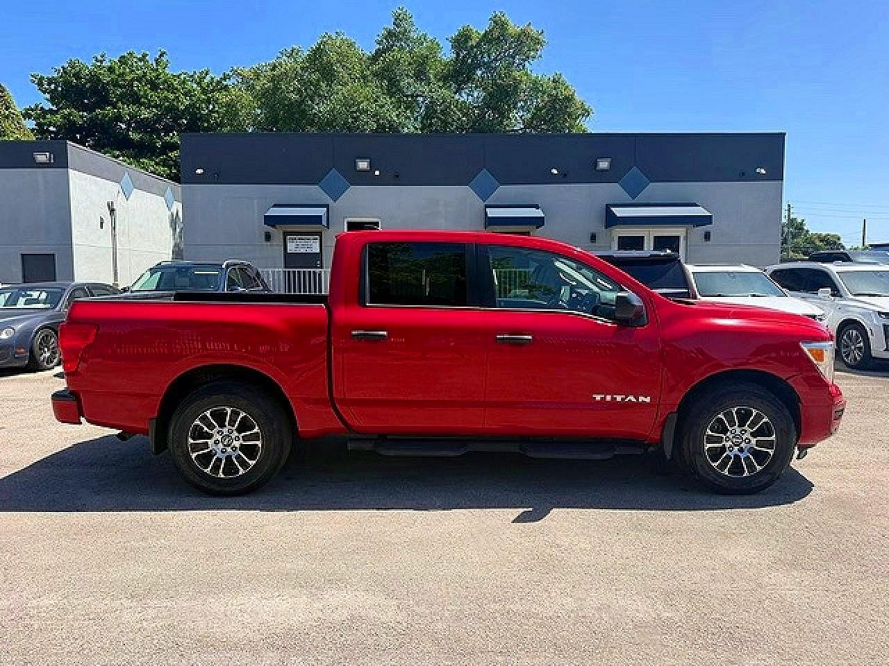 2022 Nissan Titan Sv - zdjęcie 13
