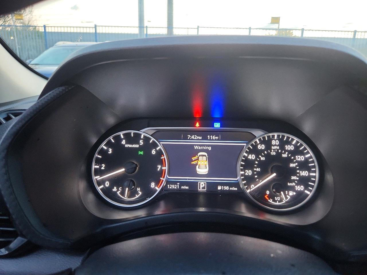 2025 Nissan Sentra - zdjęcie 9