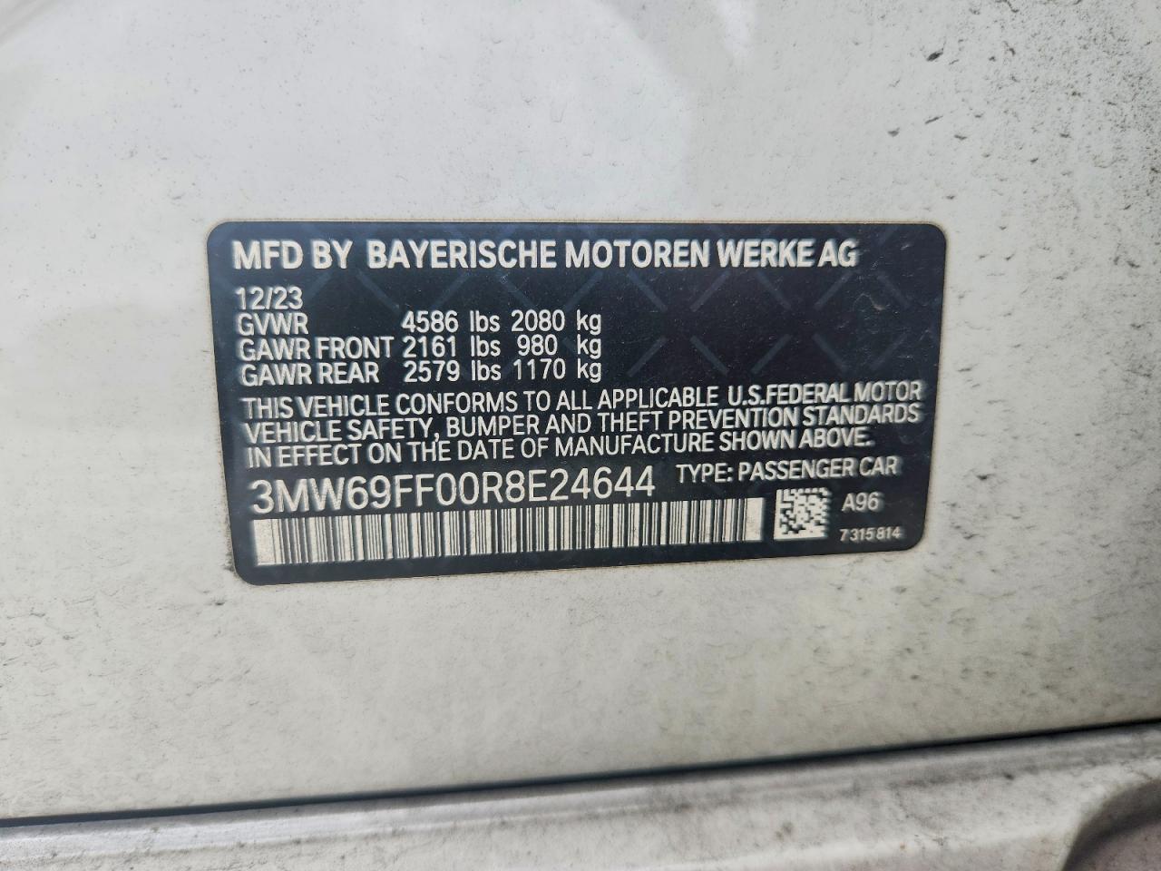 2024 BMW 330I - zdjęcie 12