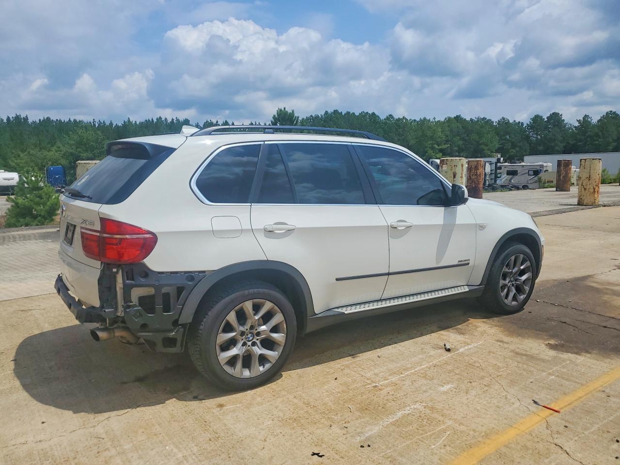 2013 BMW X5 xDrive35I - zdjęcie 3
