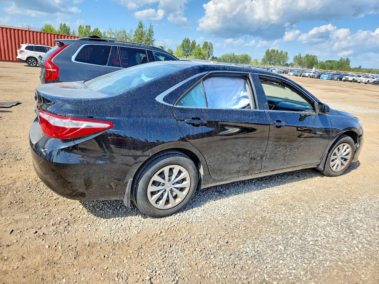 2015 Toyota Camry Le - zdjęcie 3