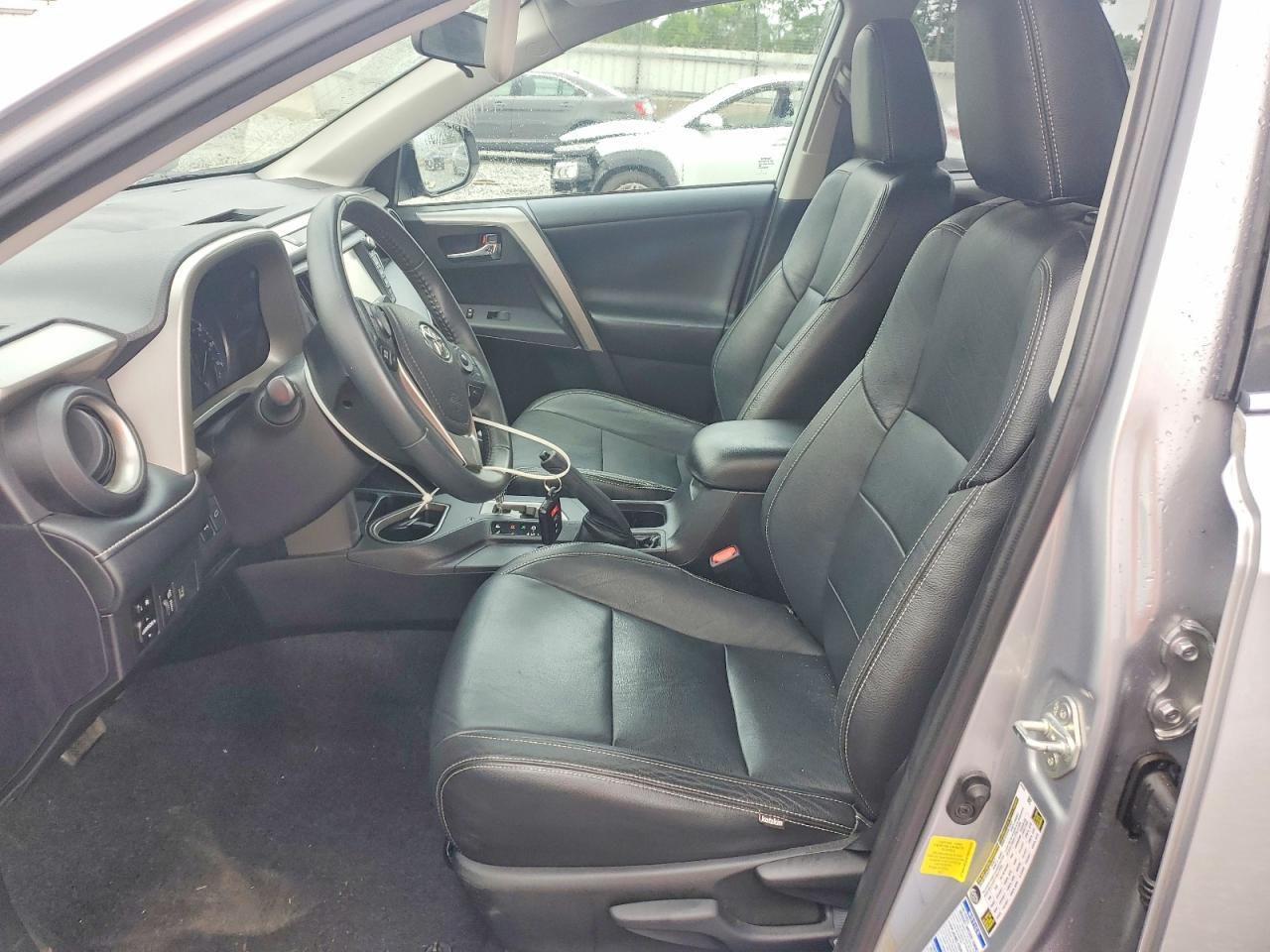 2017 Toyota Rav4 Xle - zdjęcie 7