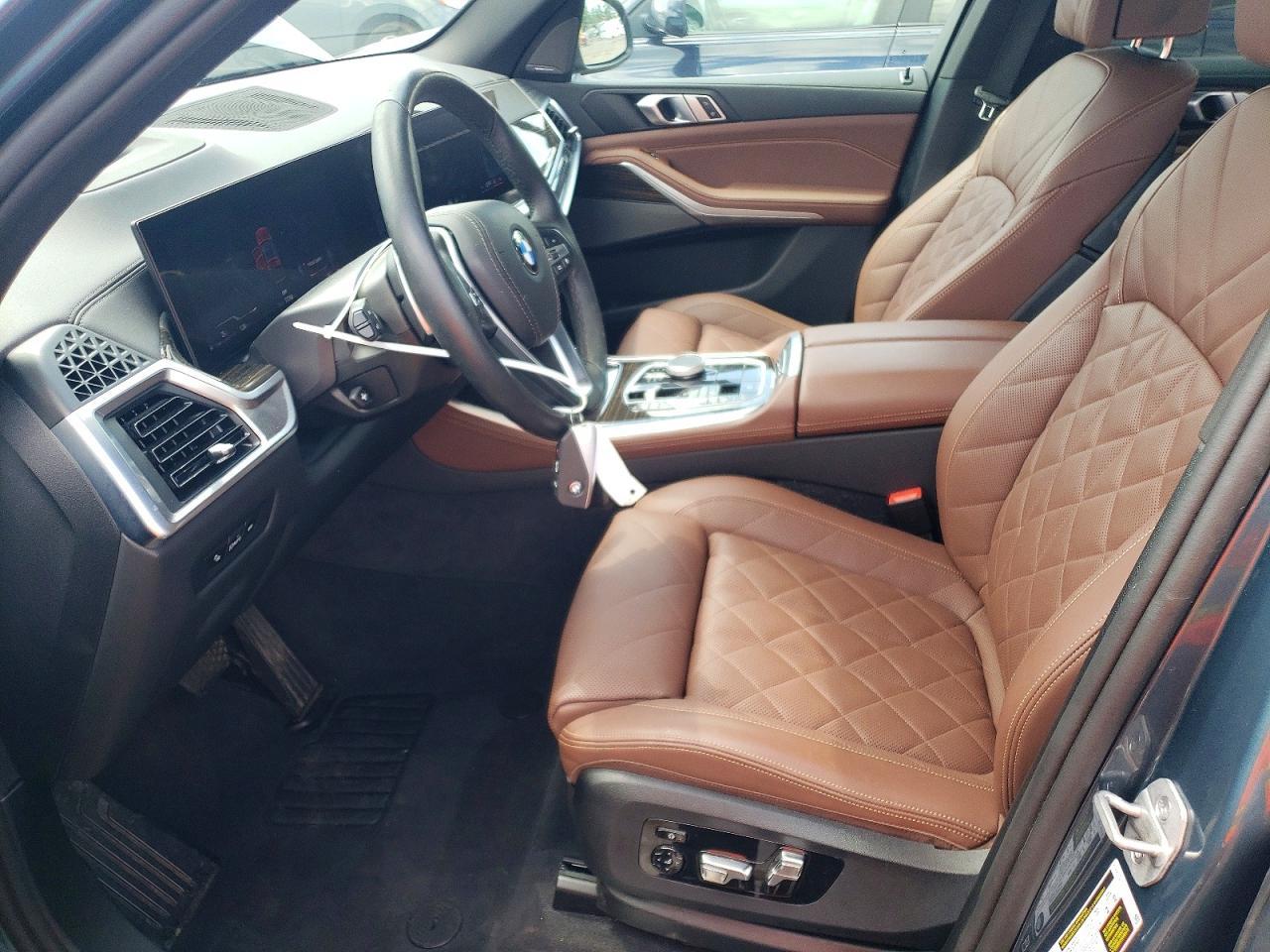 2025 BMW X5 xDrive40I - zdjęcie 7