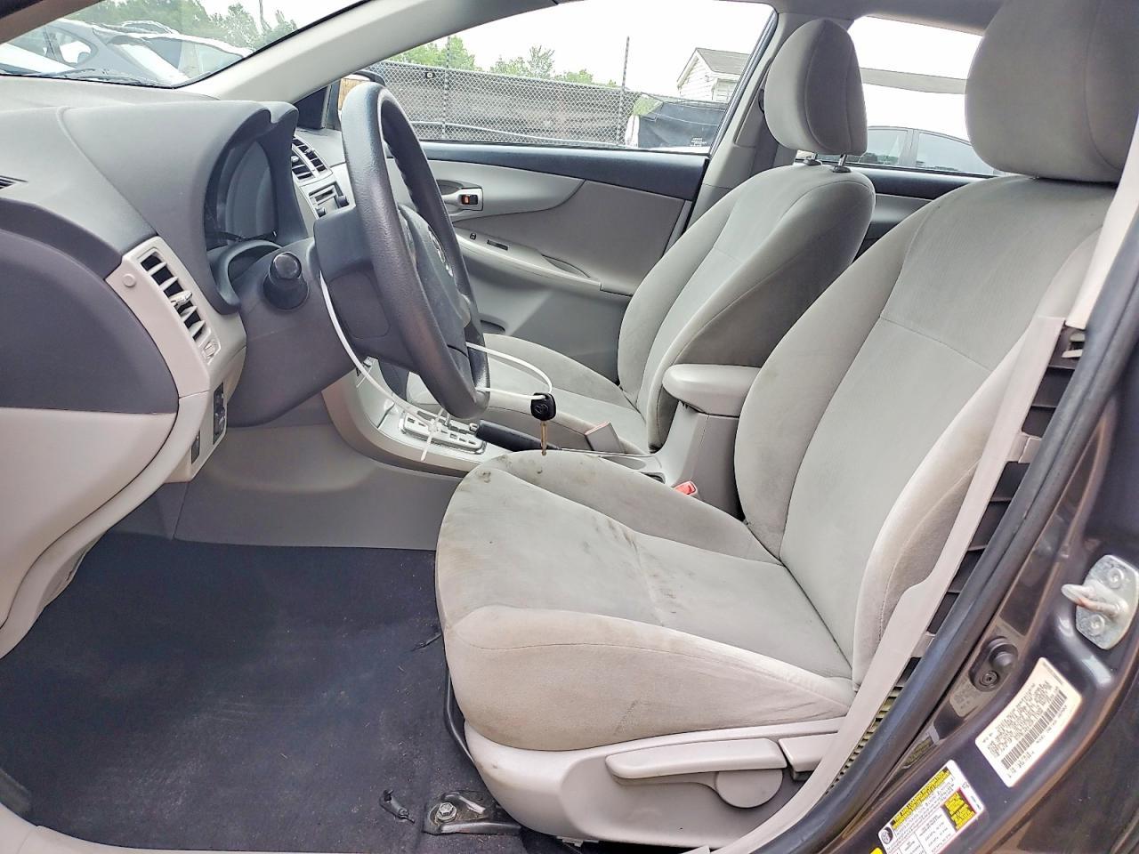 2013 Toyota Corolla Le - zdjęcie 7