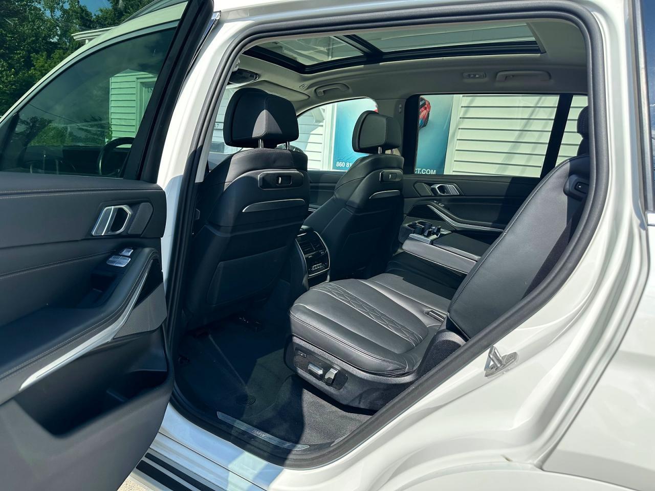 2025 BMW X7 xDrive40I - zdjęcie 9