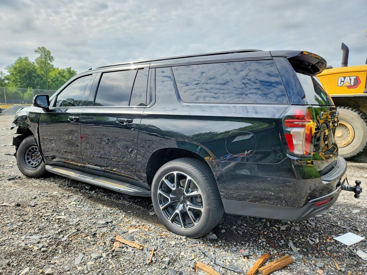 2024 Chevrolet Suburban K1500 Rst - zdjęcie 2