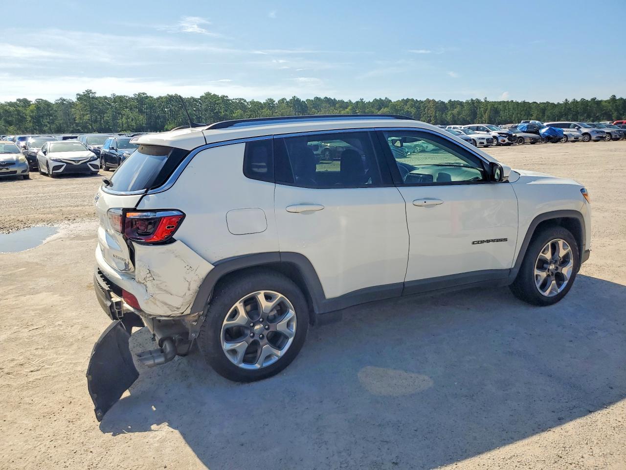 2021 Jeep Compass Limited - zdjęcie 3