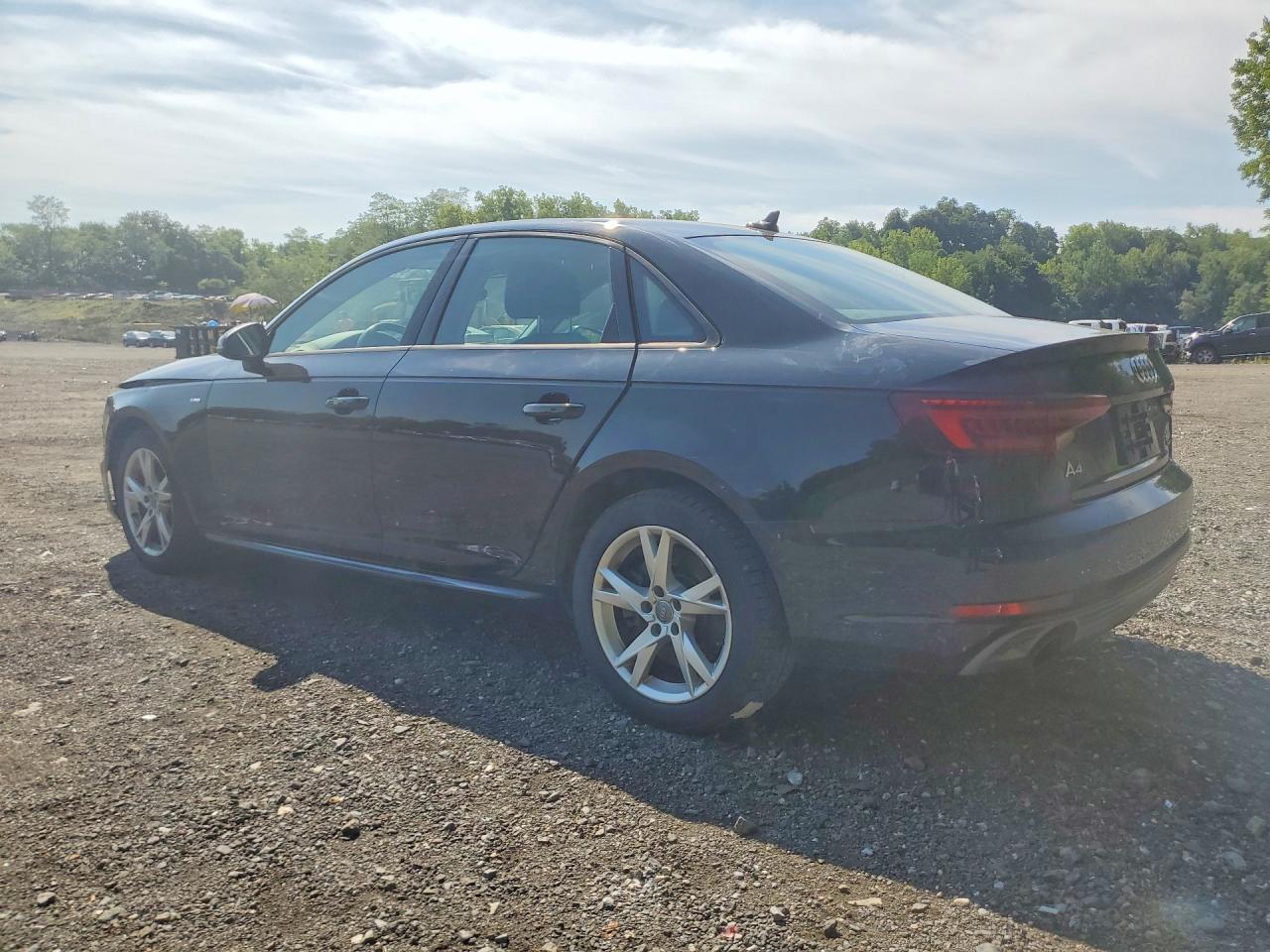 2018 Audi A4 Premium - zdjęcie 2