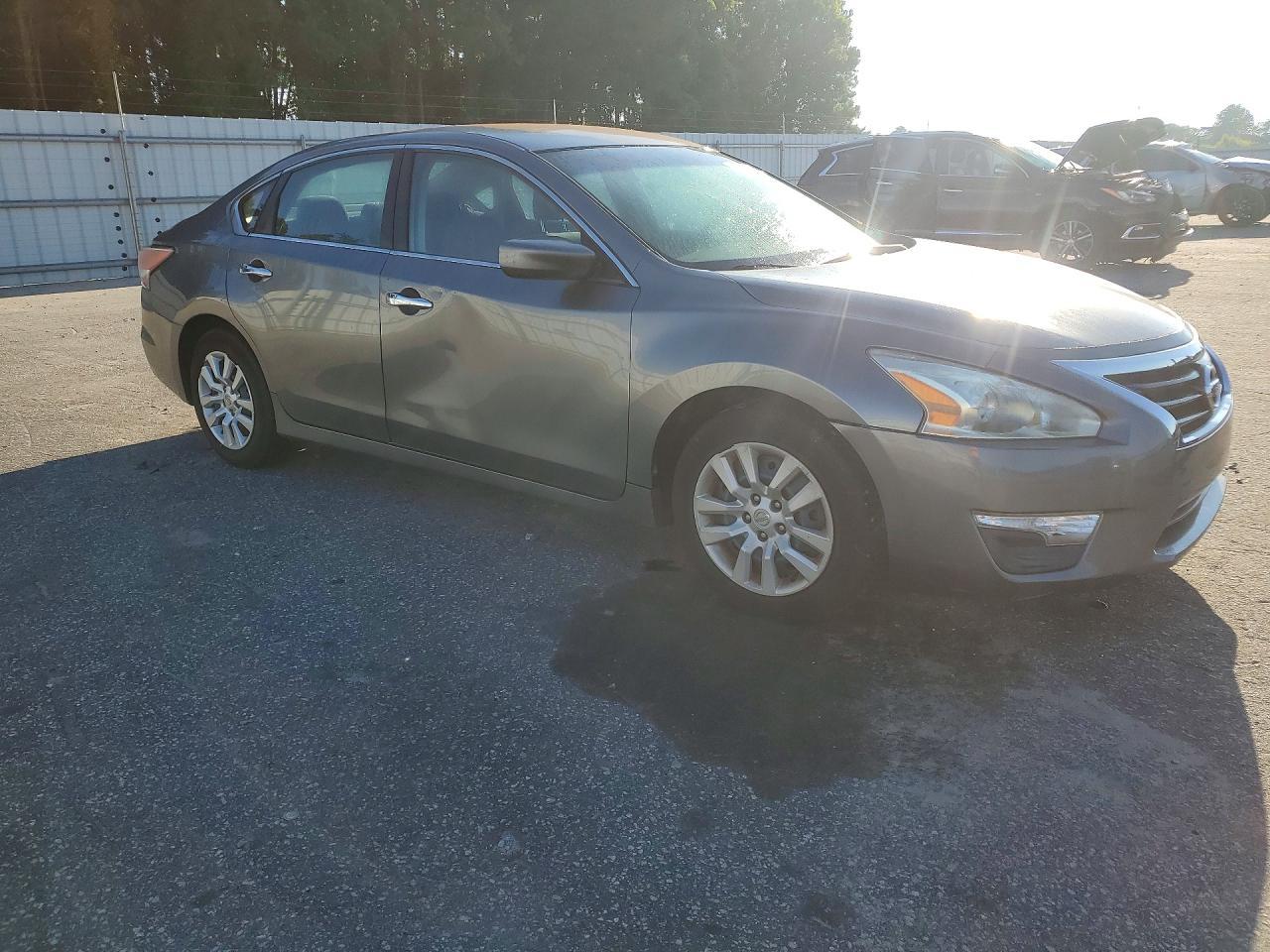 2014 Nissan Altima 2.5 - zdjęcie 4