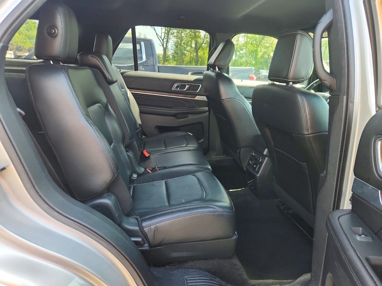 2018 Ford Explorer Limited - zdjęcie 11