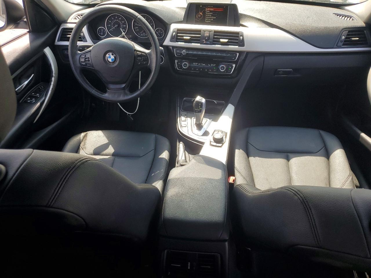 2016 BMW 320 I - zdjęcie 8