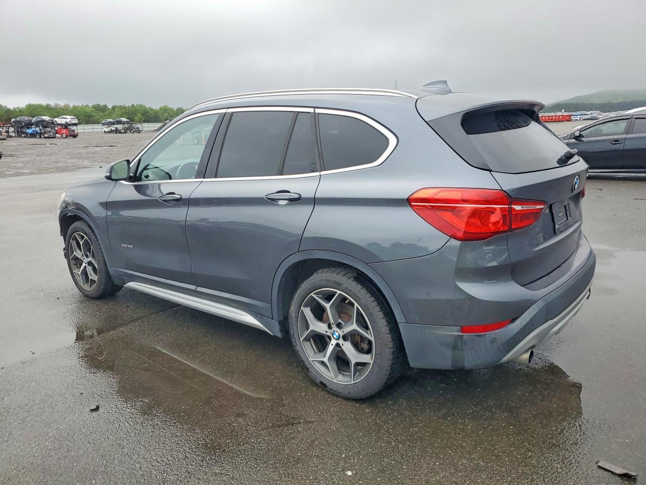 BMW X1 - zdjęcie 2