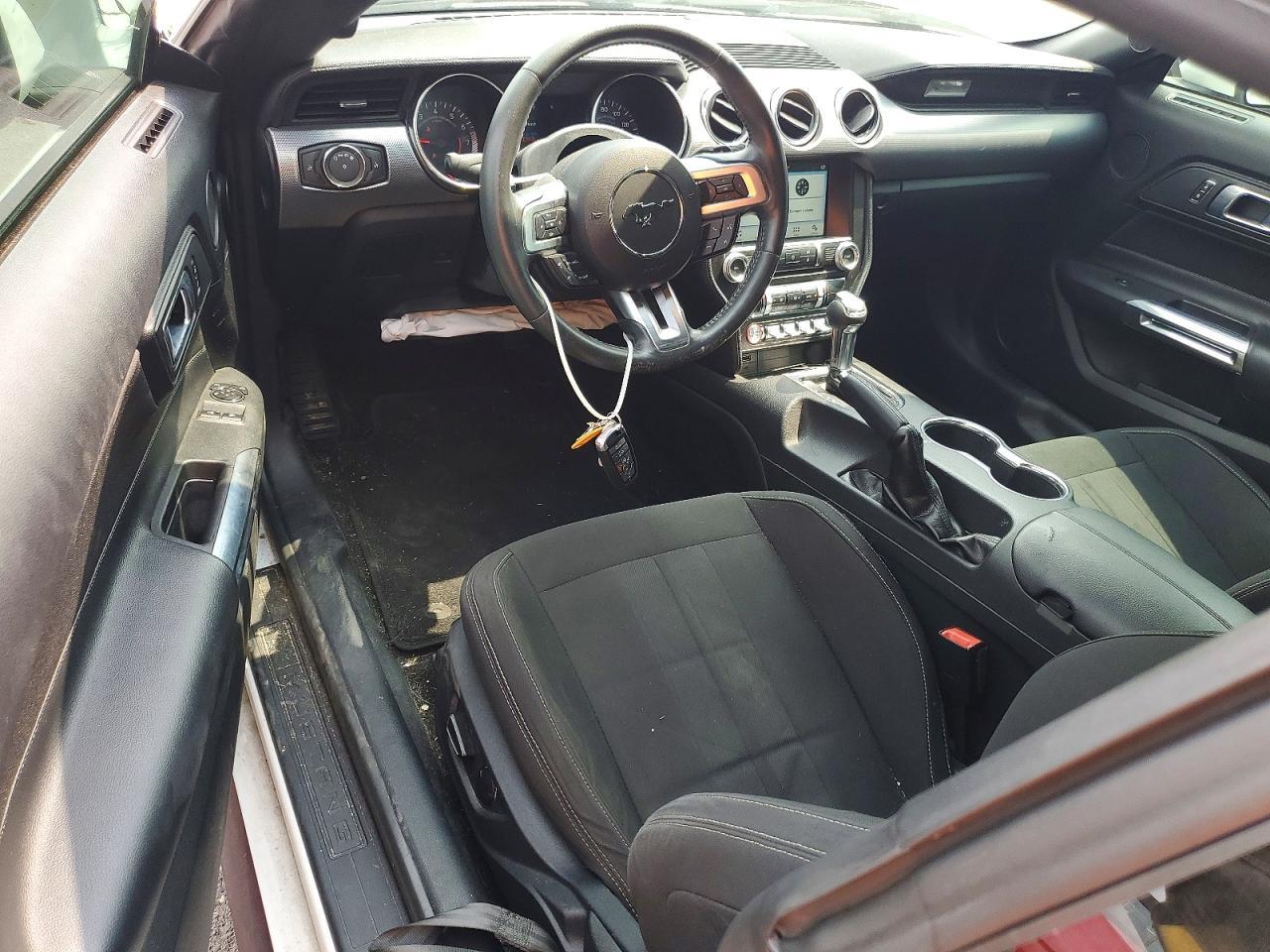 2018 Ford Mustang - zdjęcie 8