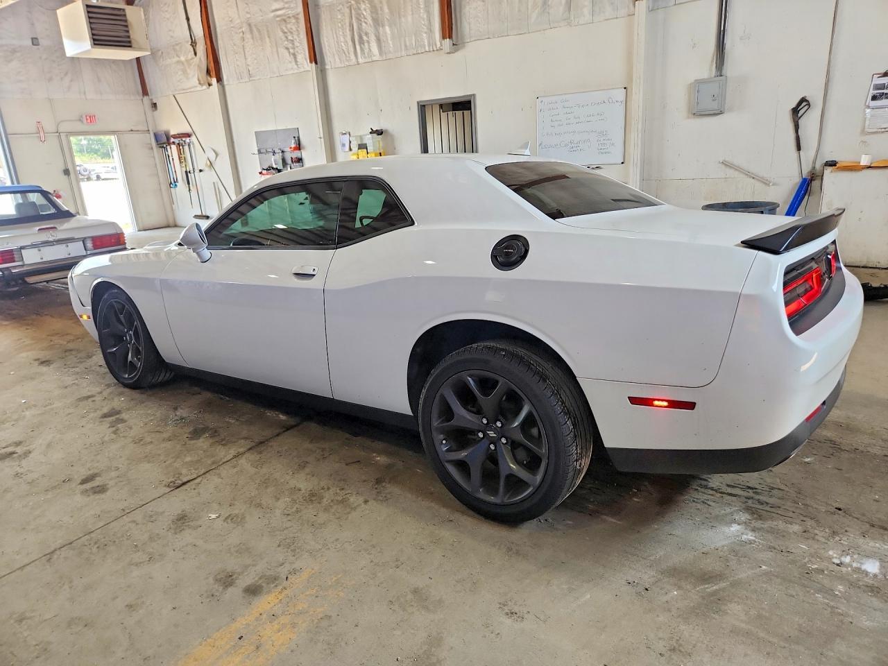 2020 Dodge Challenger Sxt - zdjęcie 2