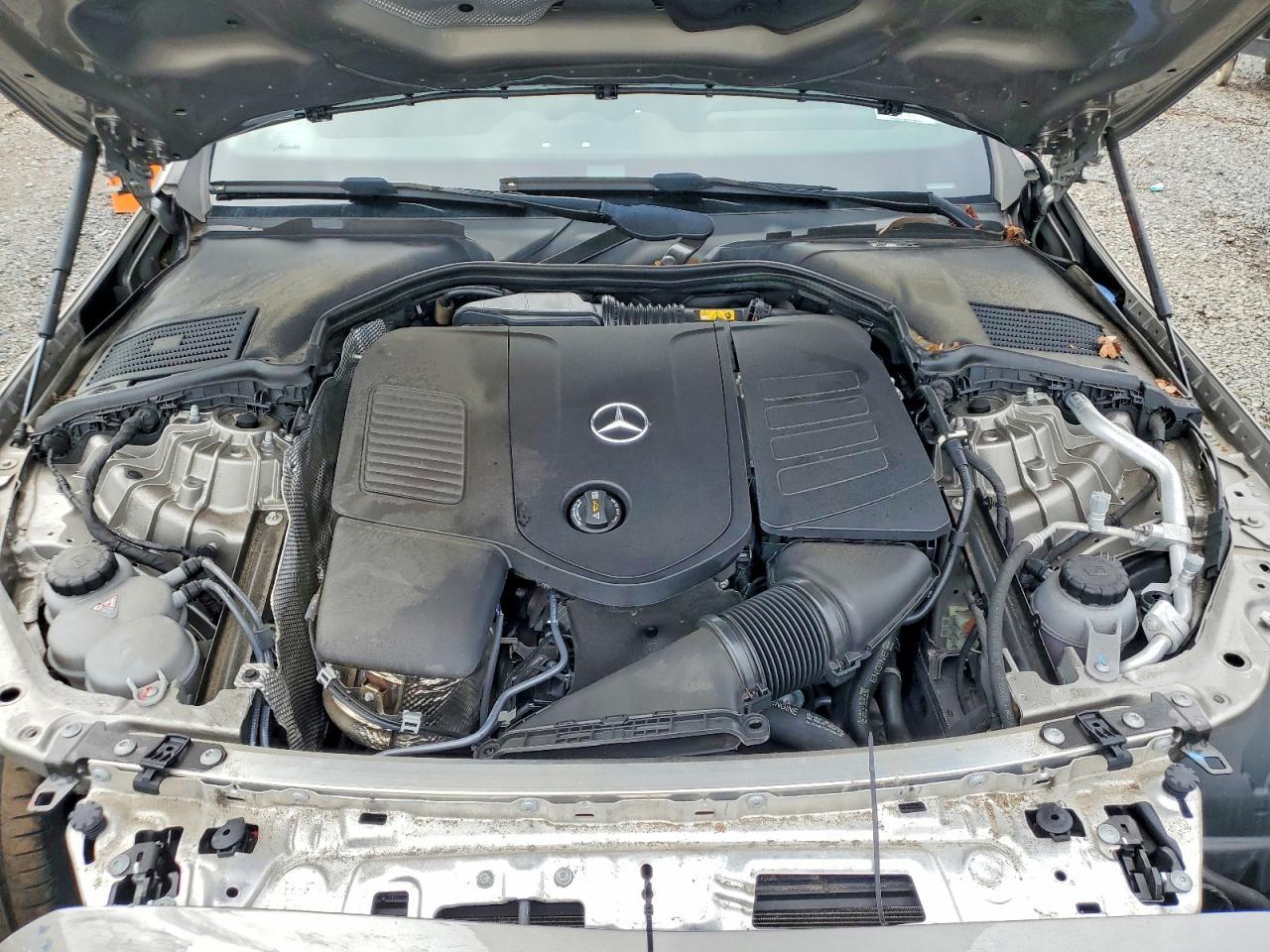 2024 Mercedes-Benz C 300 4Matic - zdjęcie 11