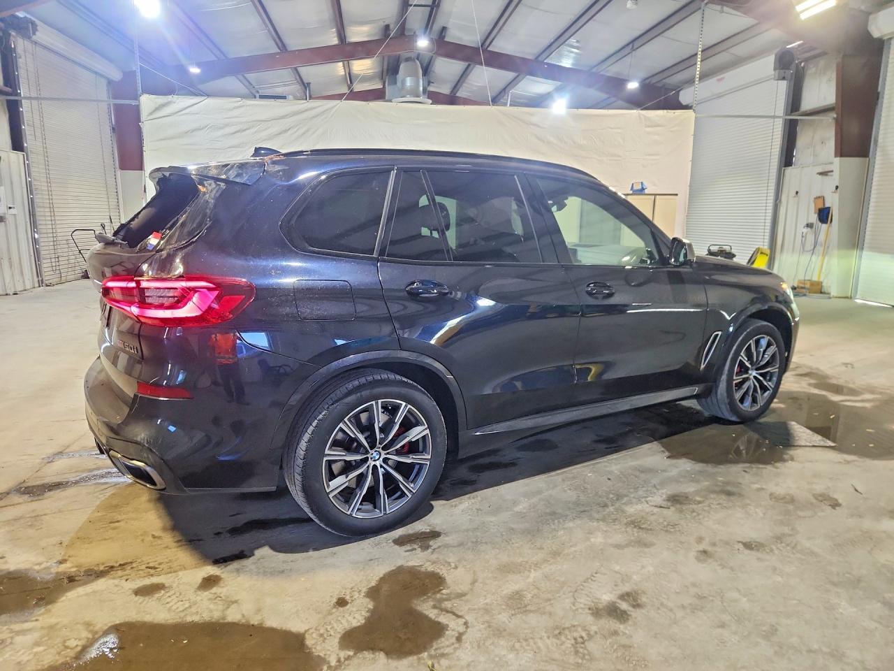 2021 BMW X5 M50I - zdjęcie 3