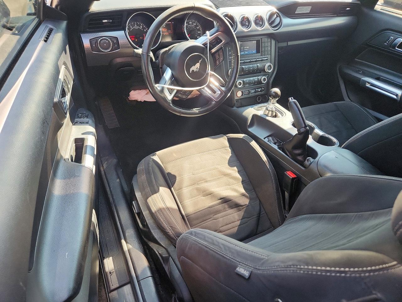 2017 Ford Mustang Gt - zdjęcie 8