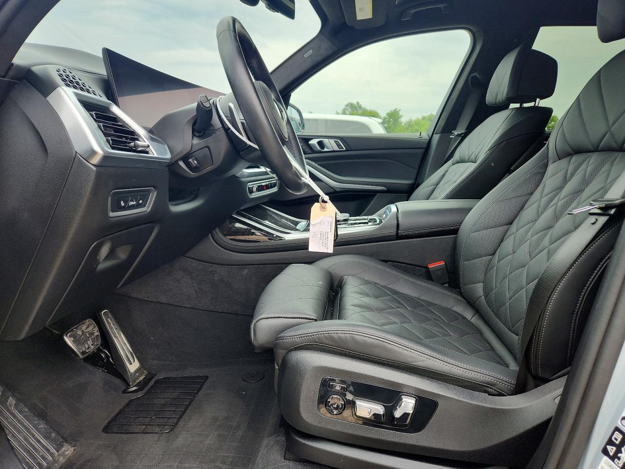 2025 BMW X7 xDrive40I - zdjęcie 7