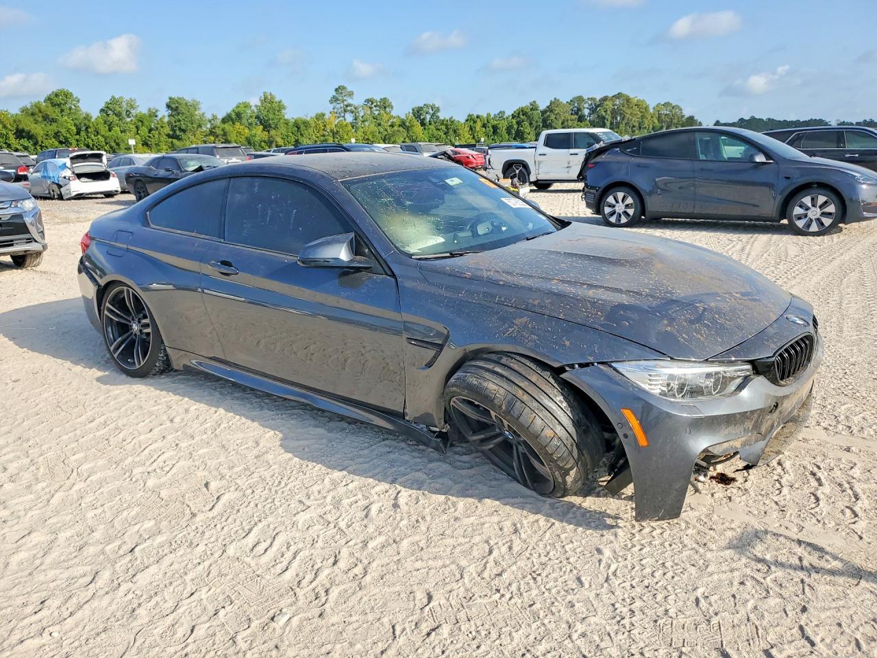2015 BMW M4 - zdjęcie 4