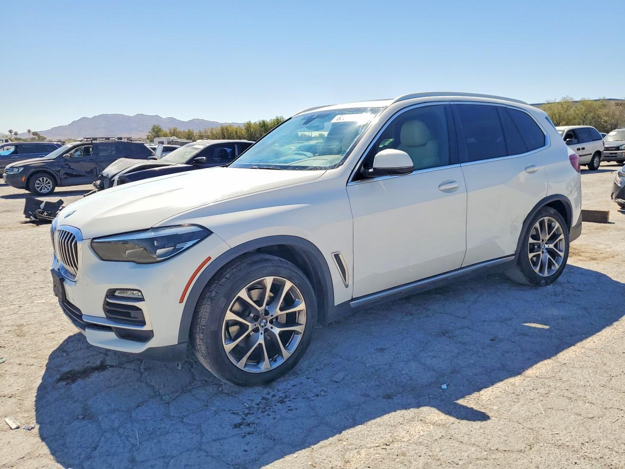 2019 BMW X5 xDrive40I - zdjęcie główne