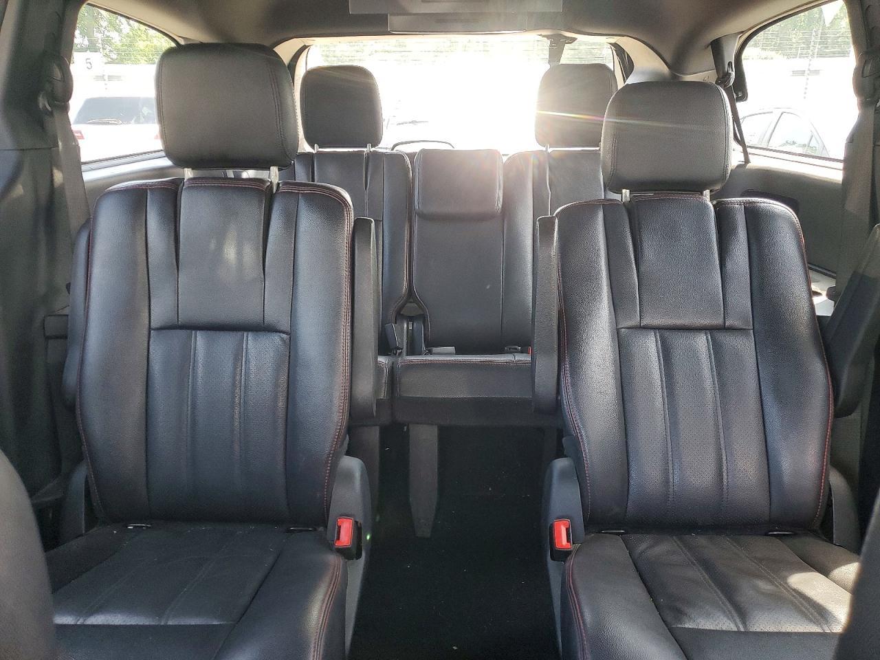 2019 Dodge Grand Caravan Gt - zdjęcie 10