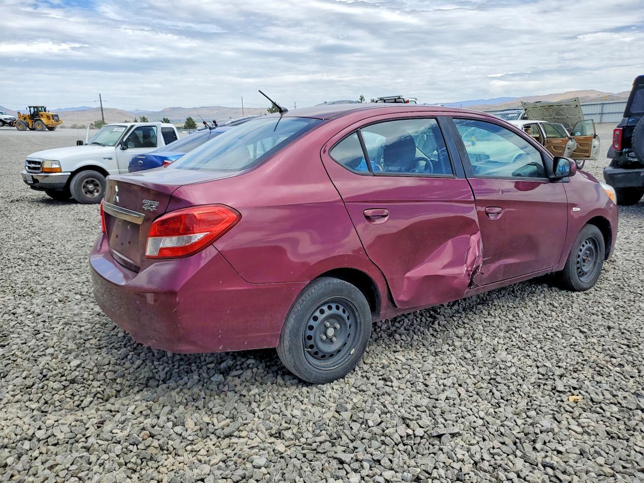 2017 Mitsubishi Mirage G4 Es - zdjęcie 3