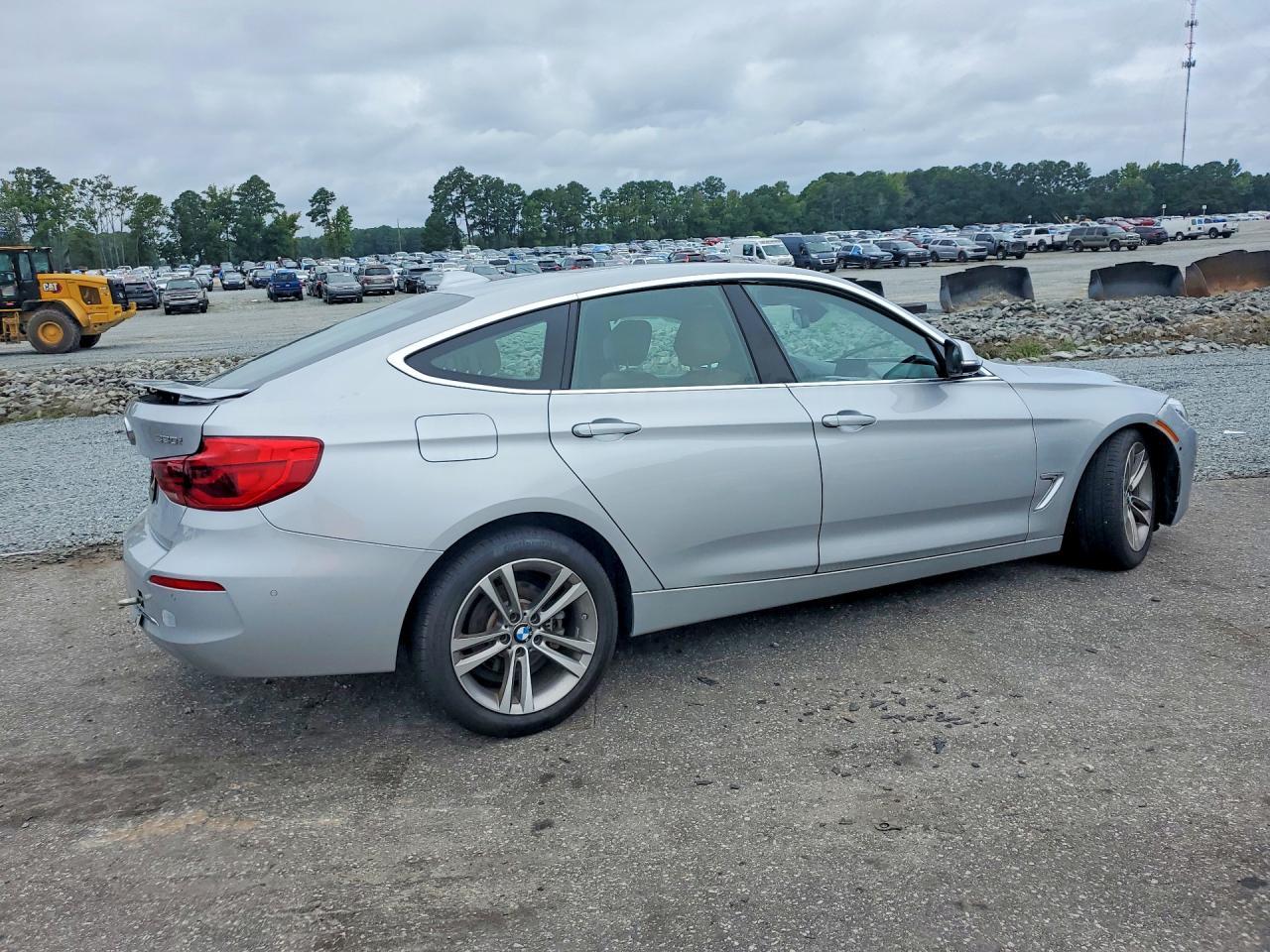 2019 BMW Seria 3 330i - zdjęcie 3