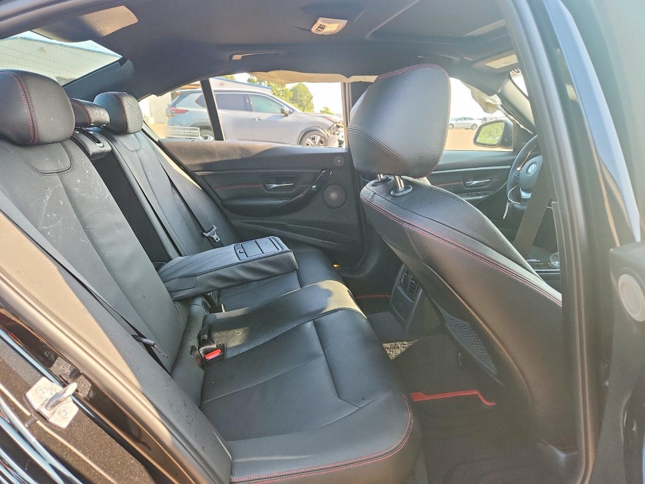 2013 BMW 335 I - zdjęcie 10
