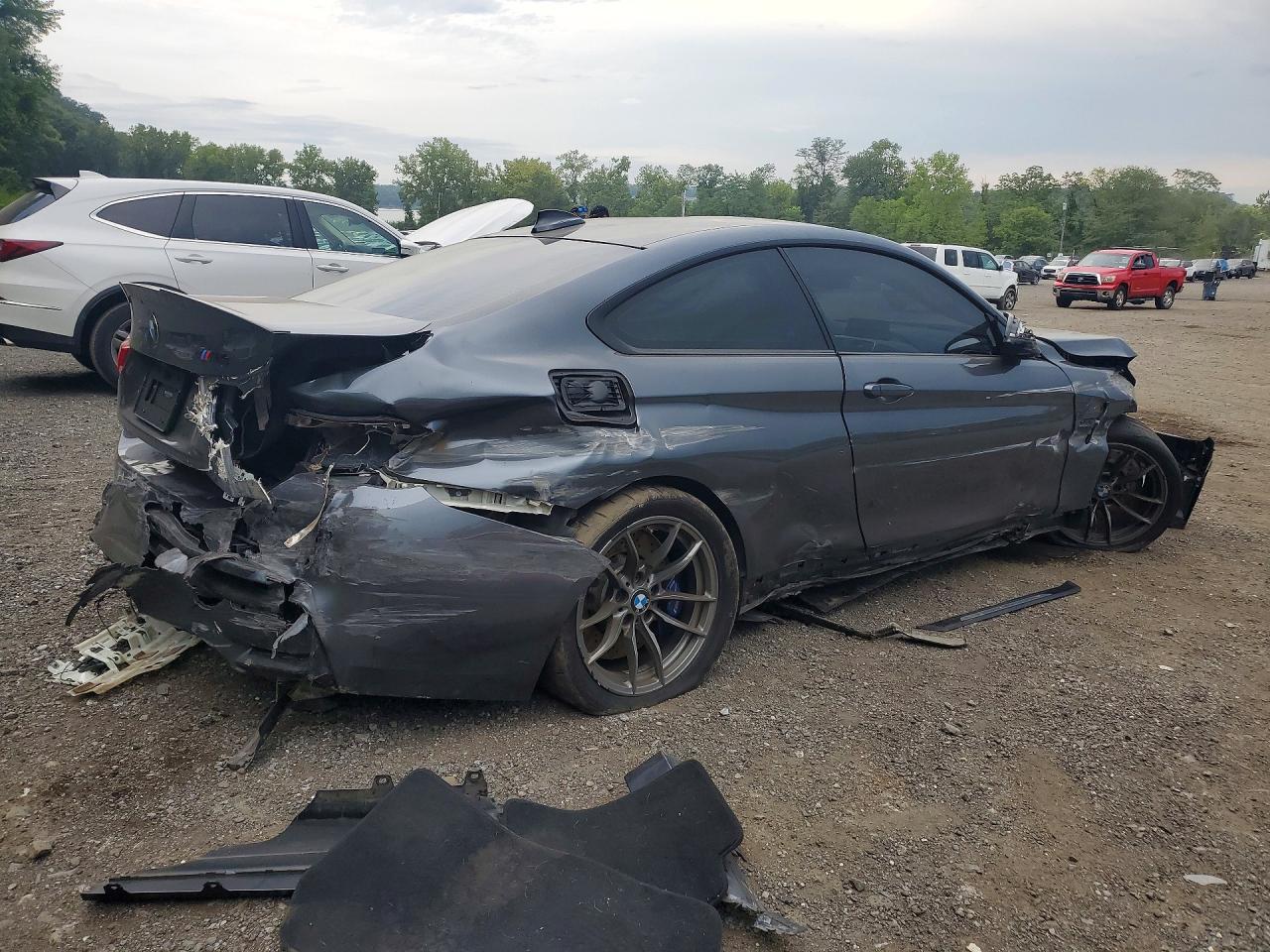BMW M4 Coupe - zdjęcie 3