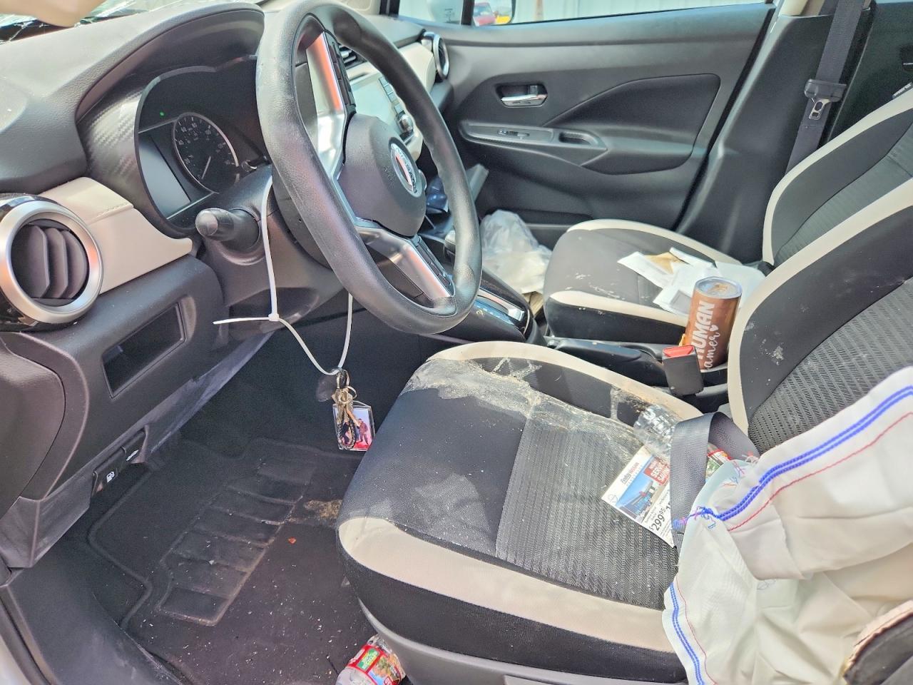 2022 Nissan Versa Sv - zdjęcie 7
