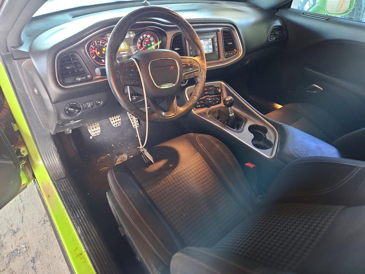 2015 Dodge Challenger Sxt - zdjęcie 8