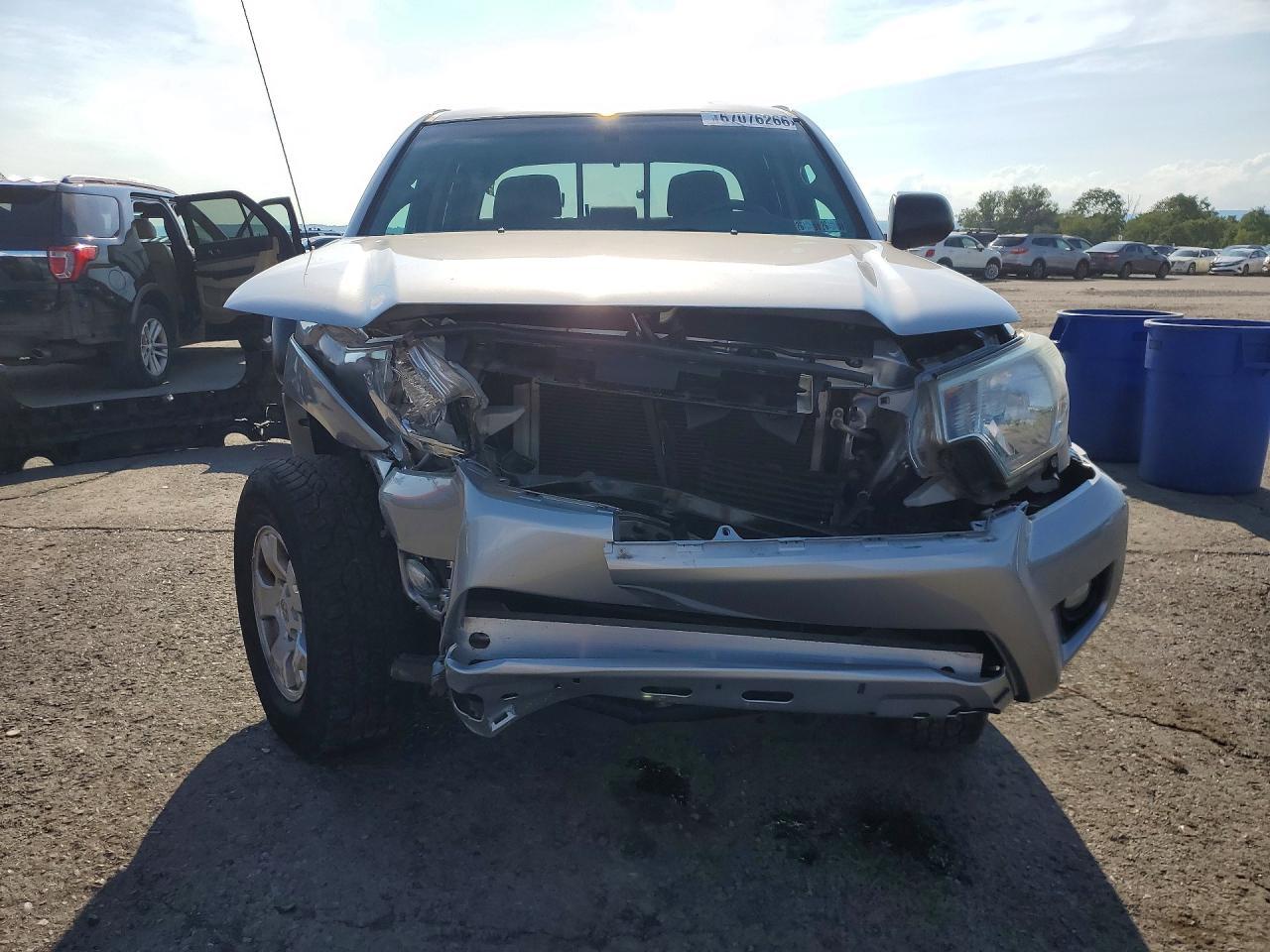 2015 Toyota Tacoma V6 - zdjęcie 5