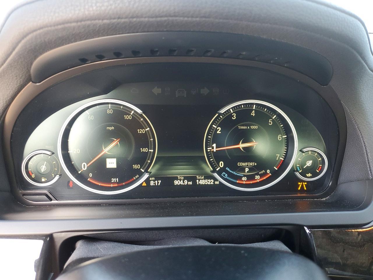 2015 BMW Seria 7 740Li - zdjęcie 9