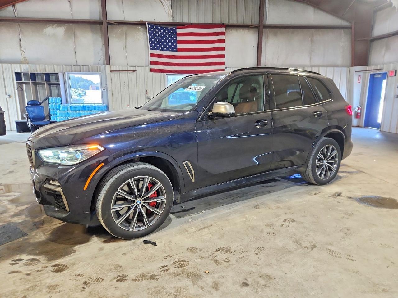 2021 BMW X5 M50I - zdjęcie główne