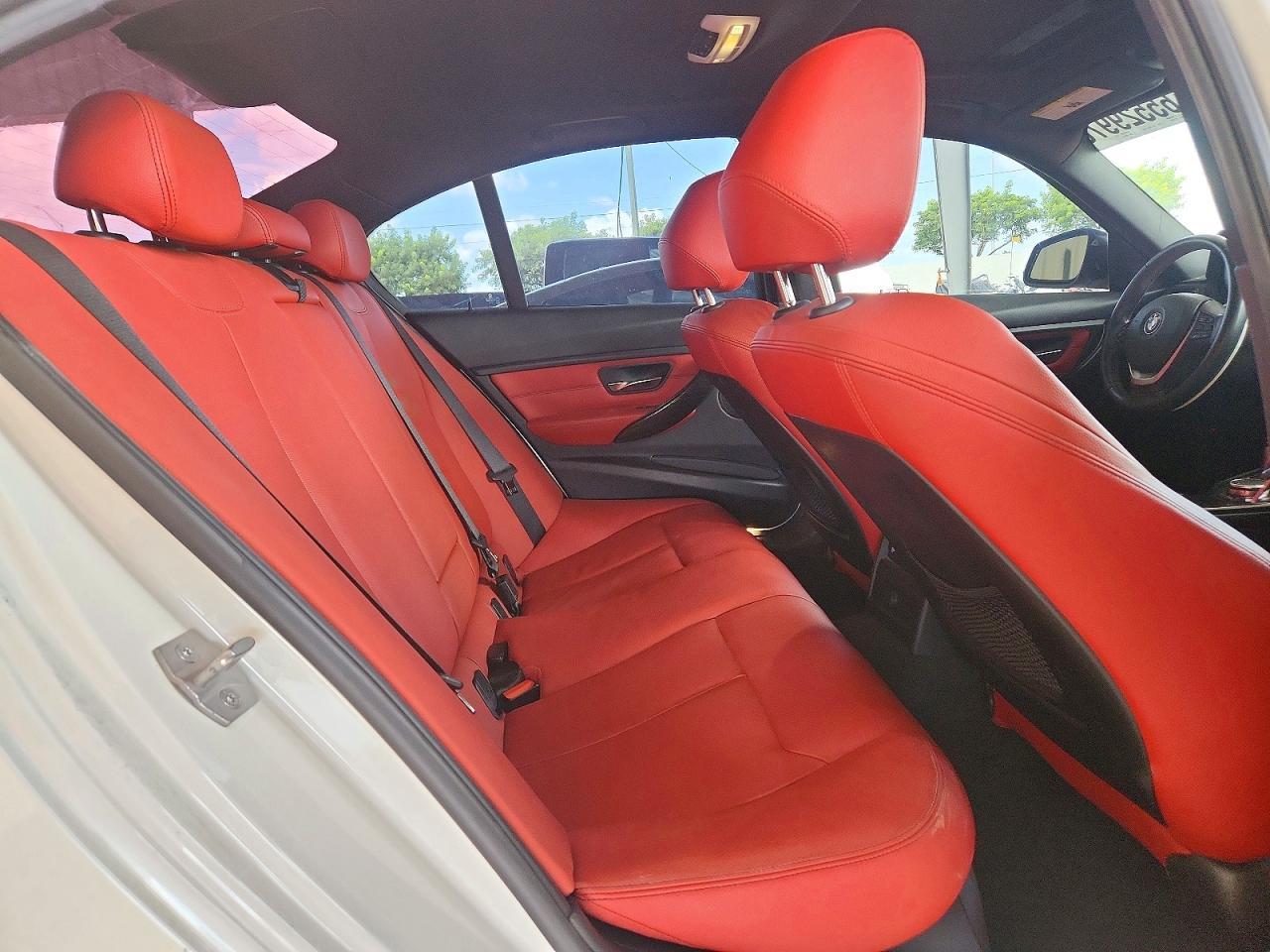 2015 BMW 328 I - zdjęcie 10