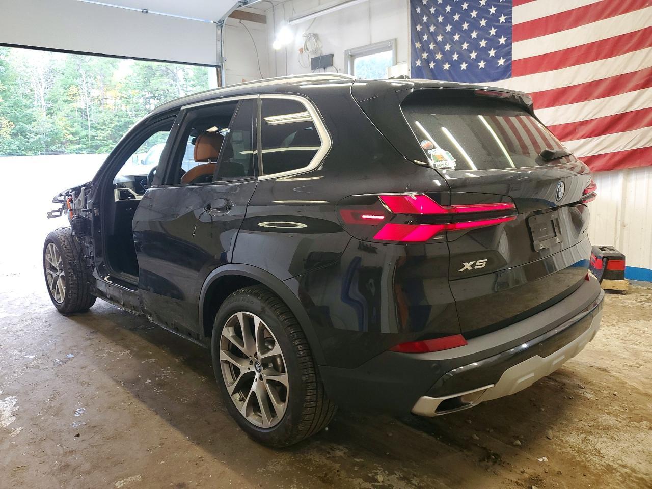 2025 BMW X5 xDrive50E - zdjęcie 2