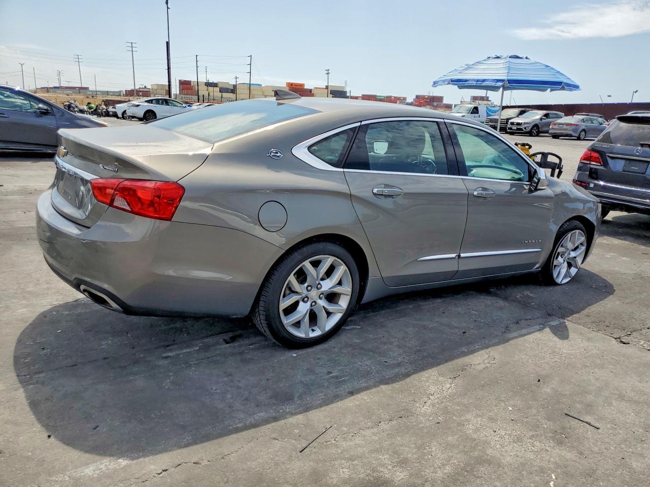 2019 Chevrolet Impala Premier - zdjęcie 3