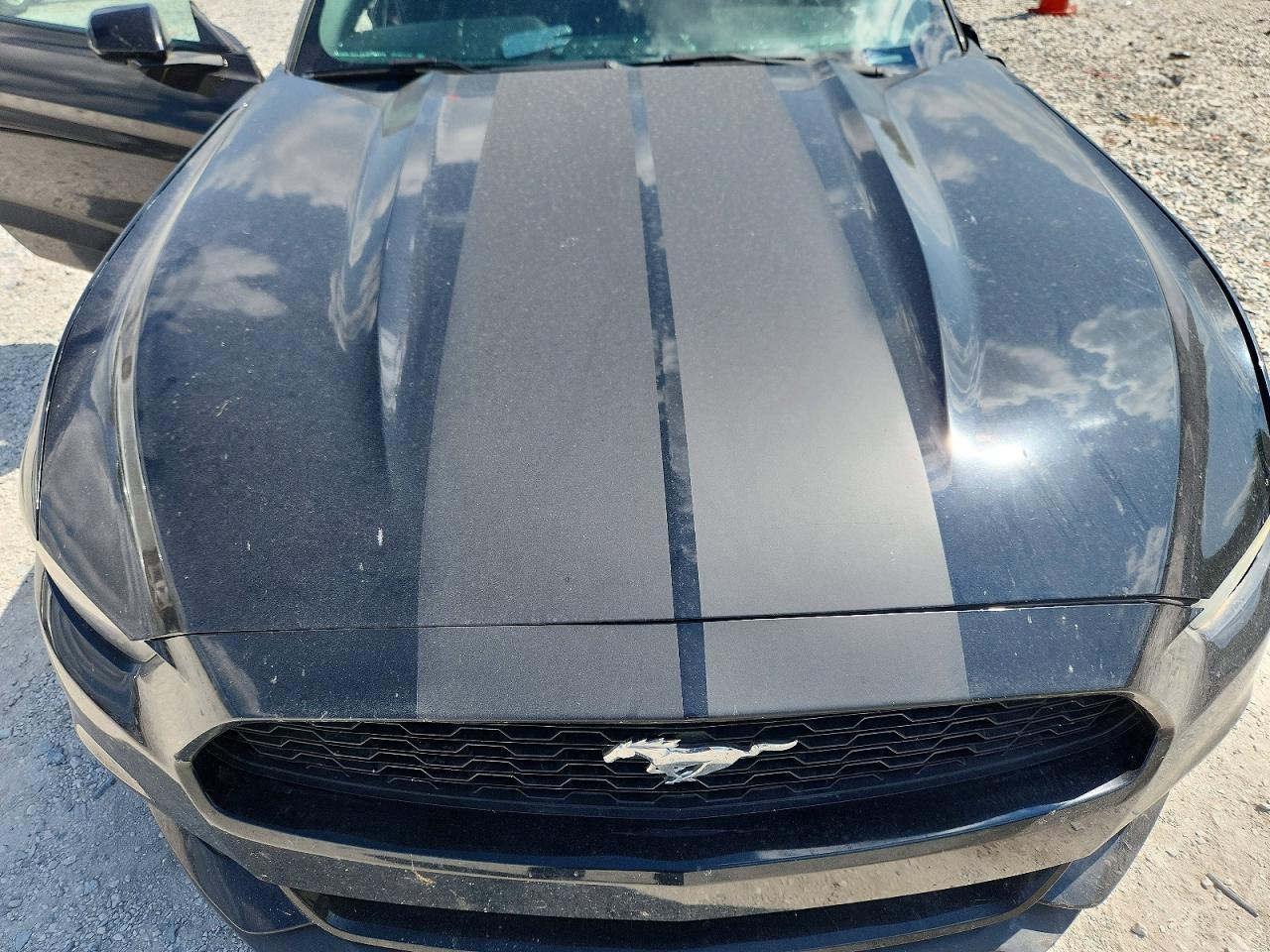 2016 Ford Mustang - zdjęcie 11