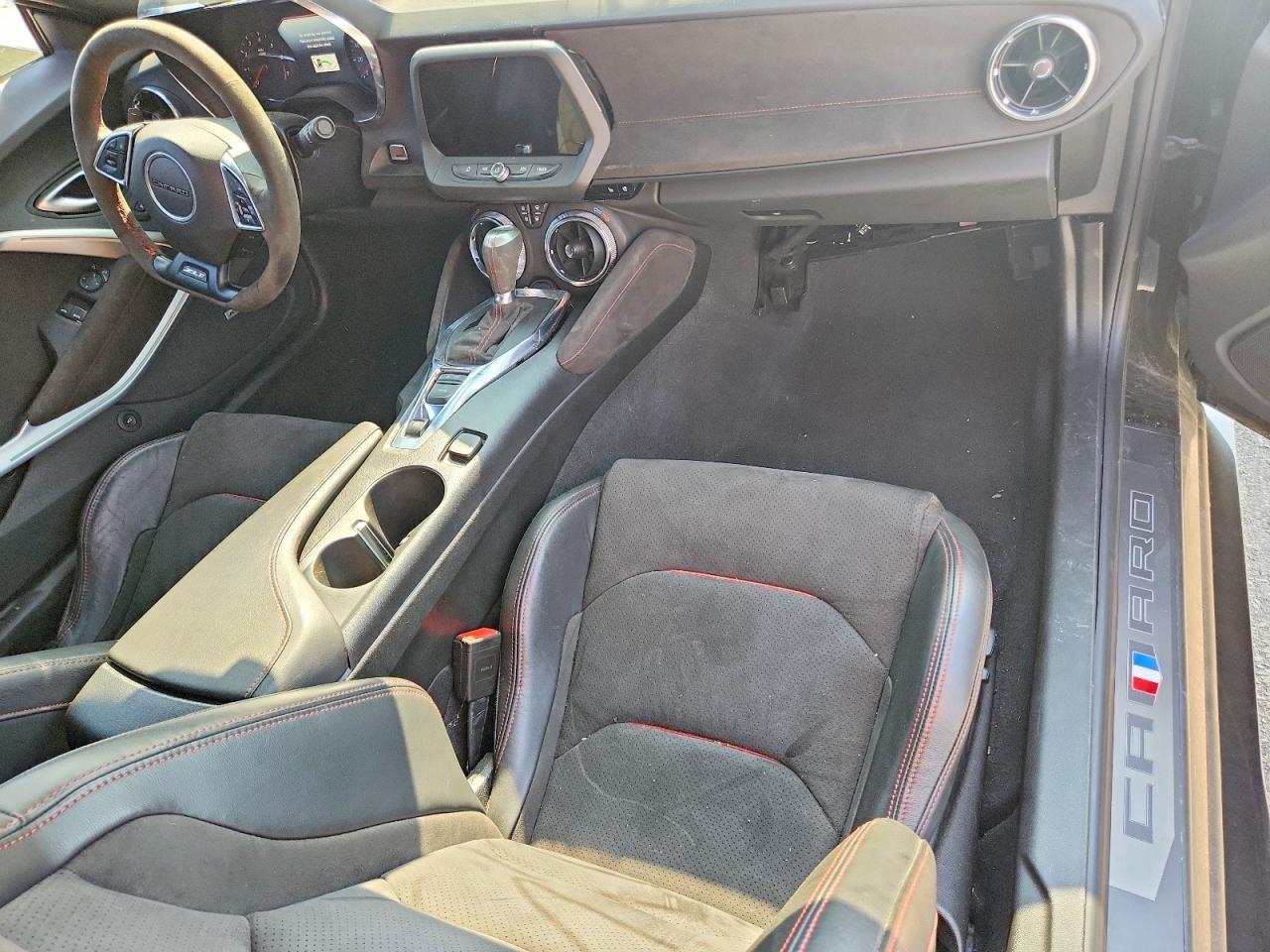 2023 Chevrolet Camaro Zl1 - zdjęcie 8