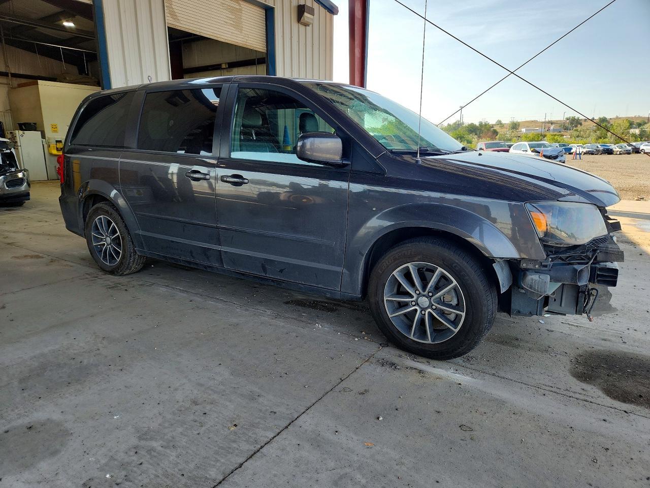 2015 Dodge Grand Caravan R/T - zdjęcie 4