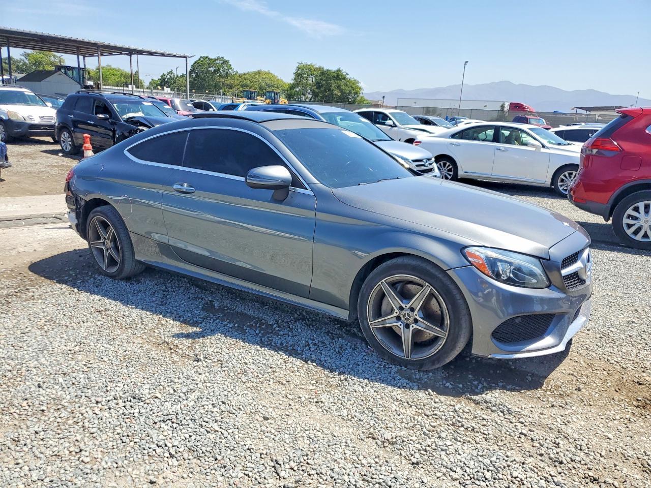 2017 Mercedes-Benz C 300 4Matic - zdjęcie 4