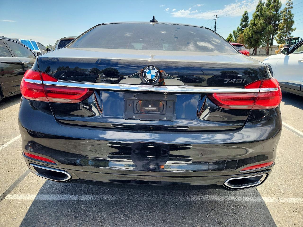 2019 BMW 740 I - zdjęcie 6