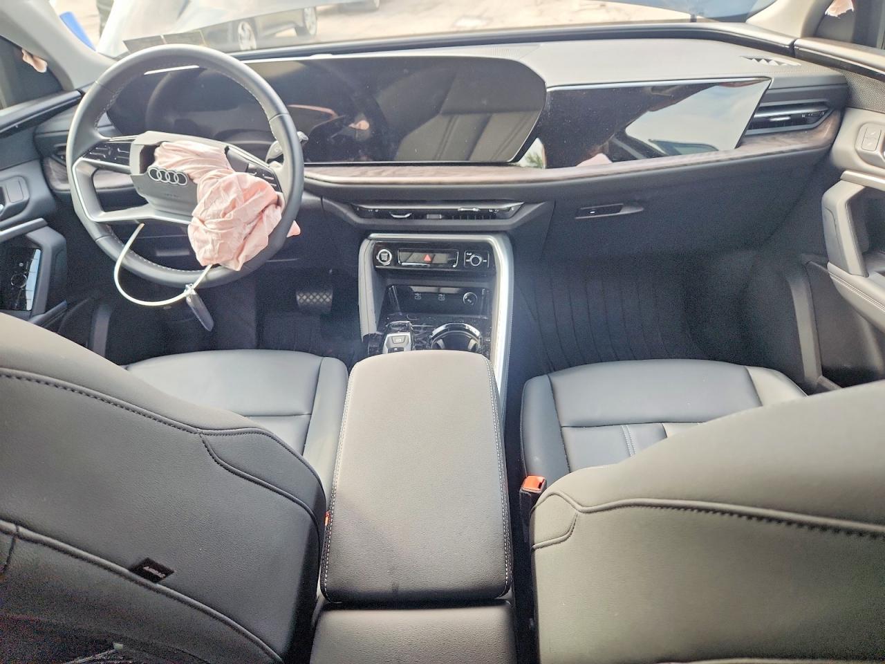 2025 Audi Q5 Premium - zdjęcie 8
