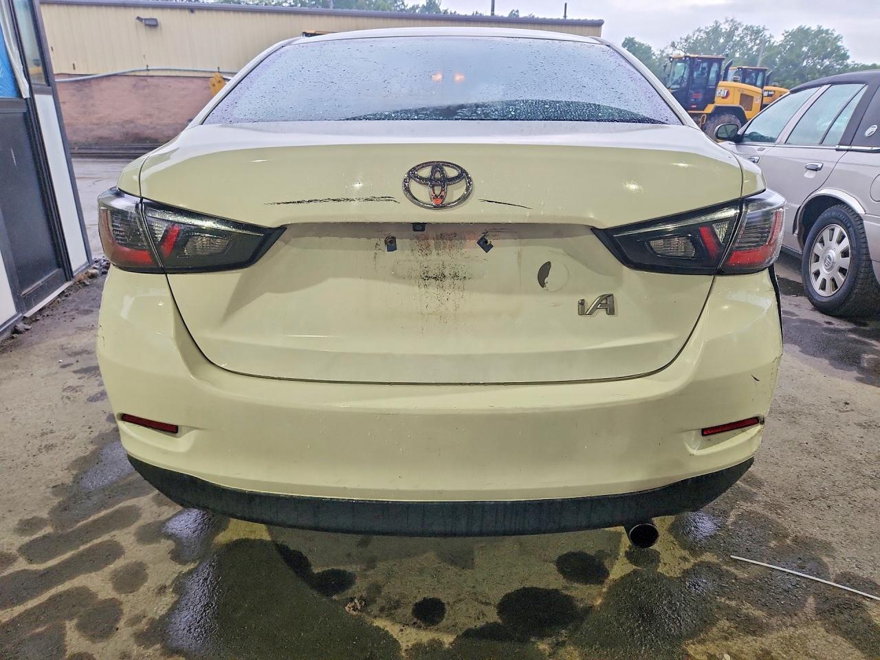 2018 Toyota Yaris Ia Base - zdjęcie 6