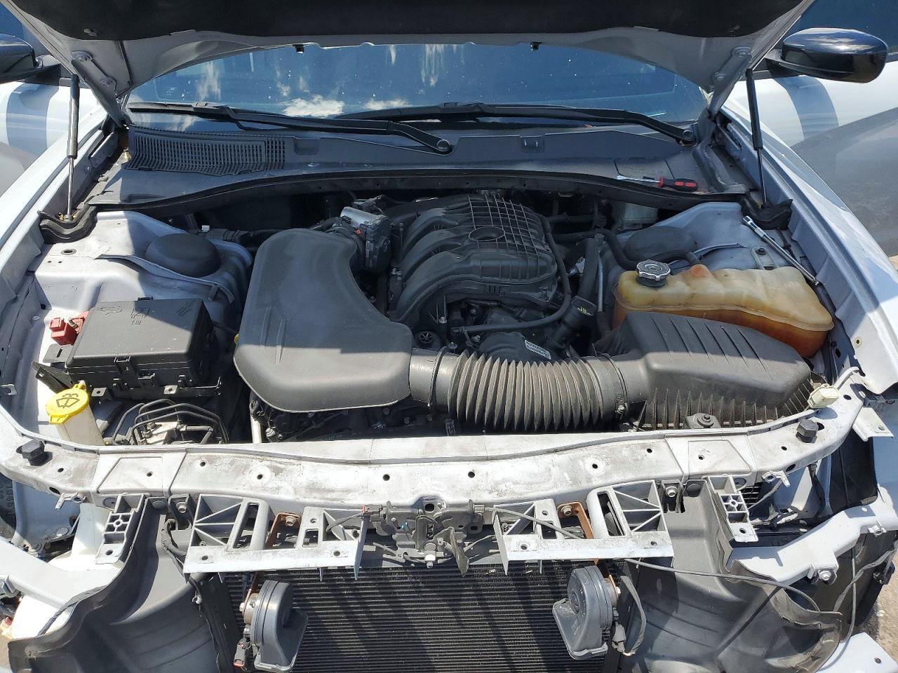 2020 Dodg Charger - zdjęcie 11