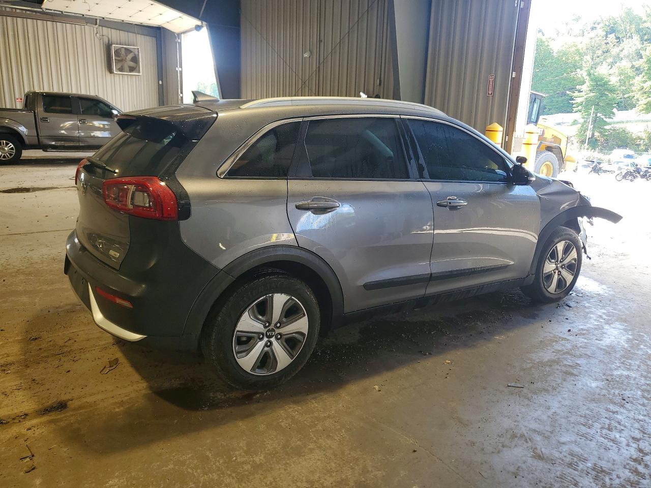 2017 Kia Niro Ex - zdjęcie 3