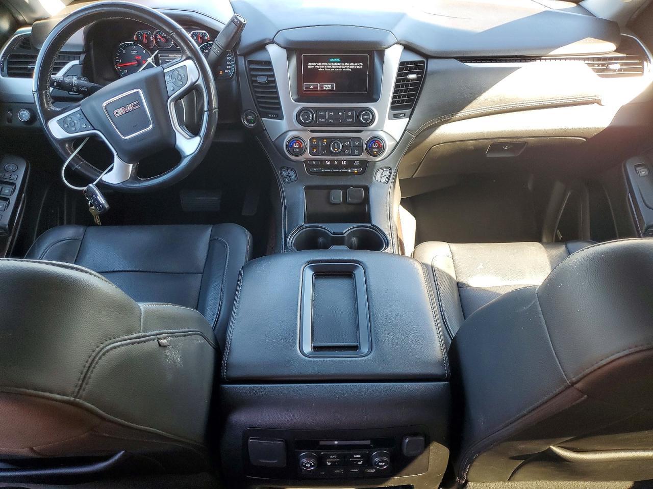 2019 GMC Yukon Xl K1500 Slt - zdjęcie 8