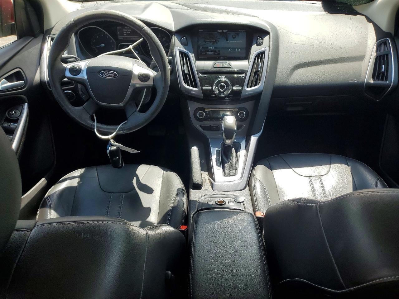 2014 Ford Focus Titanium - zdjęcie 8